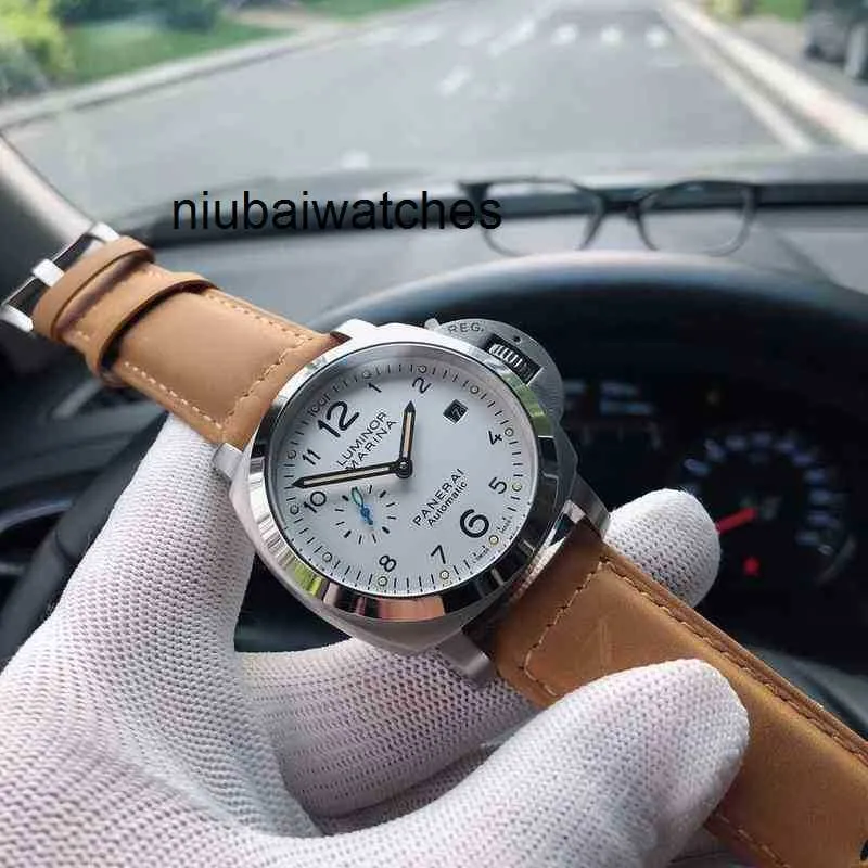 Ruch Luksusowy zegarek mechaniczny Szwajcarskie automatyczne szafirowe lustro Rozmiar 44 mm 13 mm importowane opaski Cowhide Projektanci nadgarstka D8LH