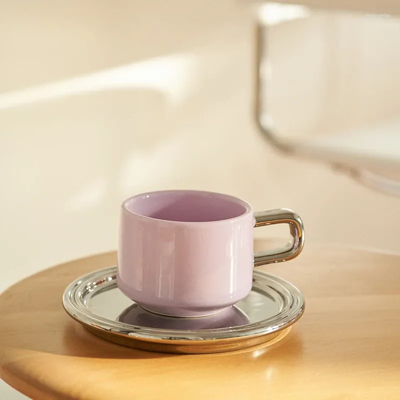 Tasses à haut niveau d'apparence coloride tasse de tasse de ménage en céramique tasse à eau soucoupe café fille