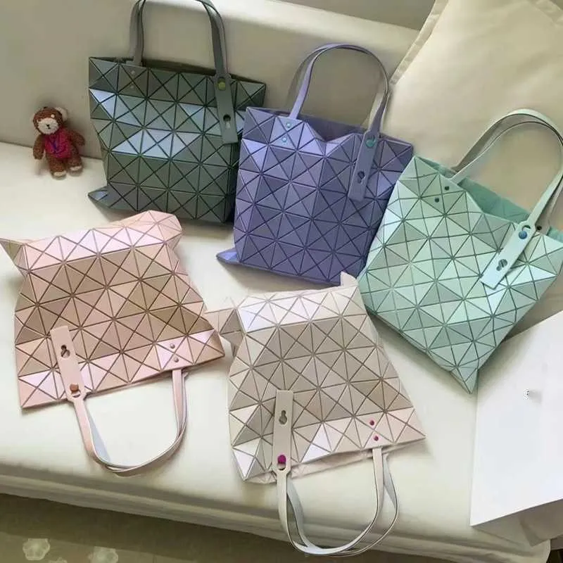 Bolsas de designer Sacos para mulheres VENDA DE LIMPENTAÇÃO Seis 2024 Março Bolsa exclusiva feminina Três mansão