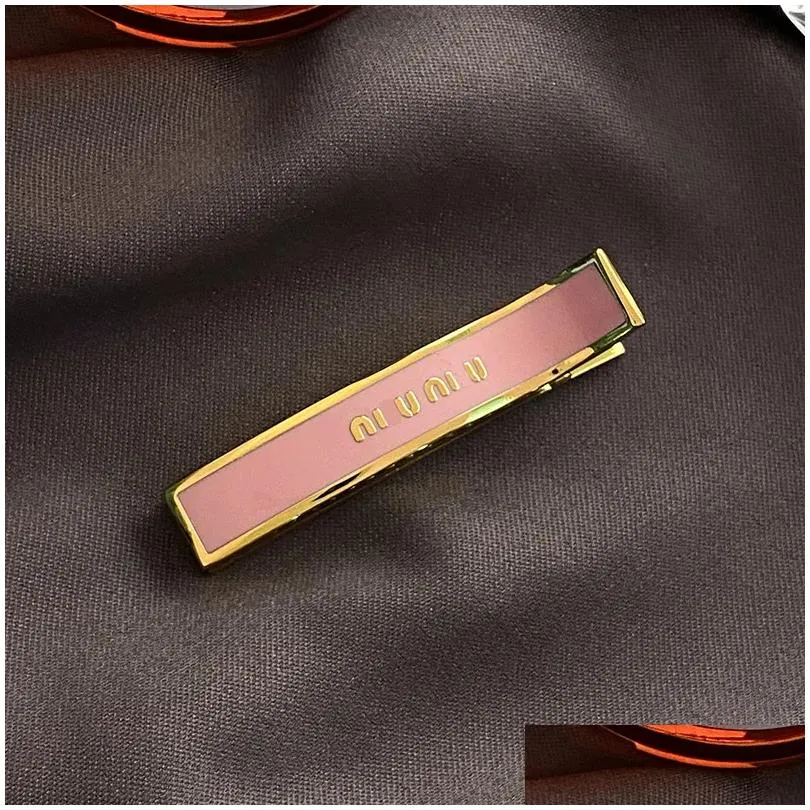 Clip per capelli barrette di alta qualità in metallo clip in metallo nero lettera di lusso oro bordata nuova designer autunno gioielli donne donne versatili in stile s othva