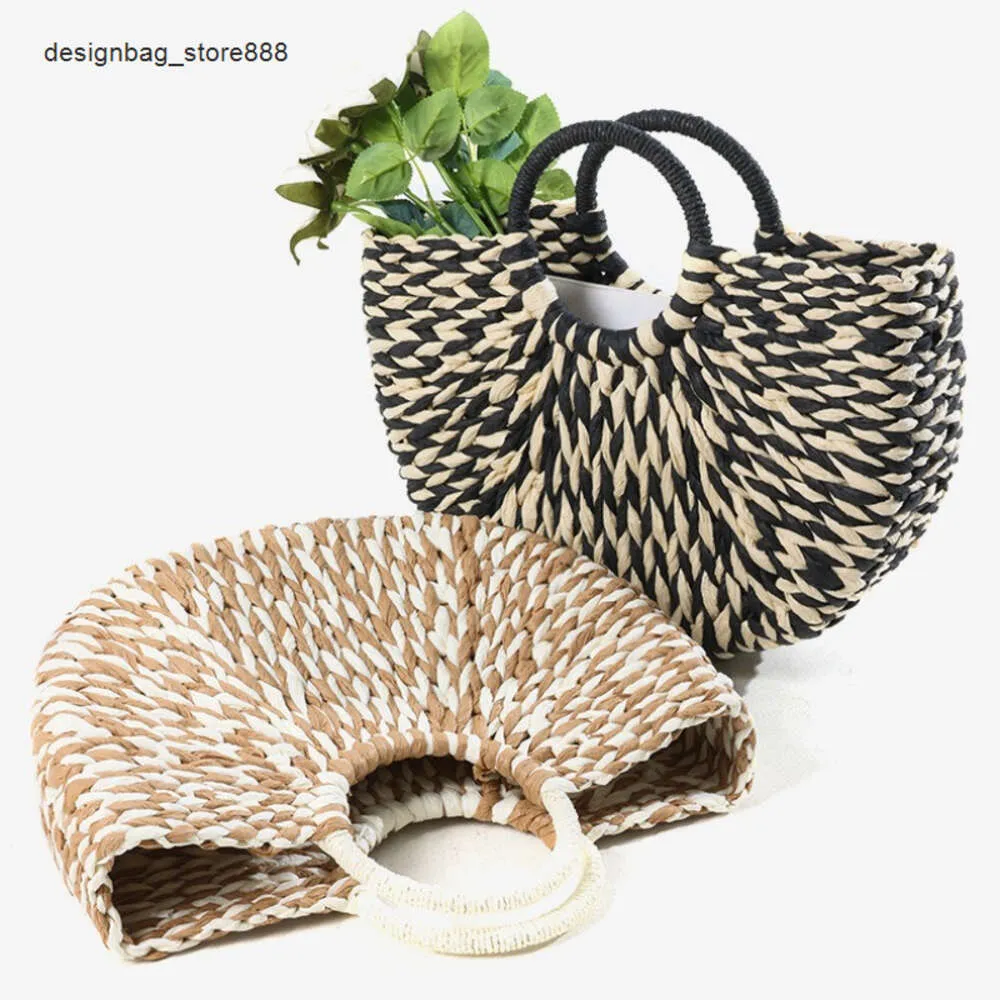 Dinner Package New Wholesale Retail Fashionable White Grass Woven Bag Semi-circular Seaside Vacation Beach Womens