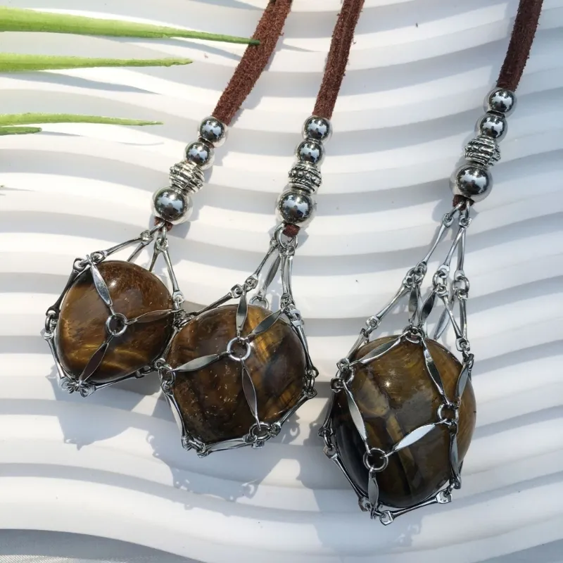 Crystal Cage Necklace Holder: Adjustable Mesh Pendant Necklace