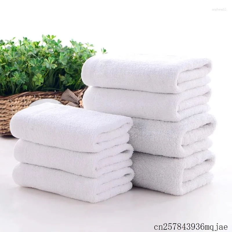 Toalha 100 PCs Face toalhas el pequena algodão branco macio para jardim de infância de restaurante