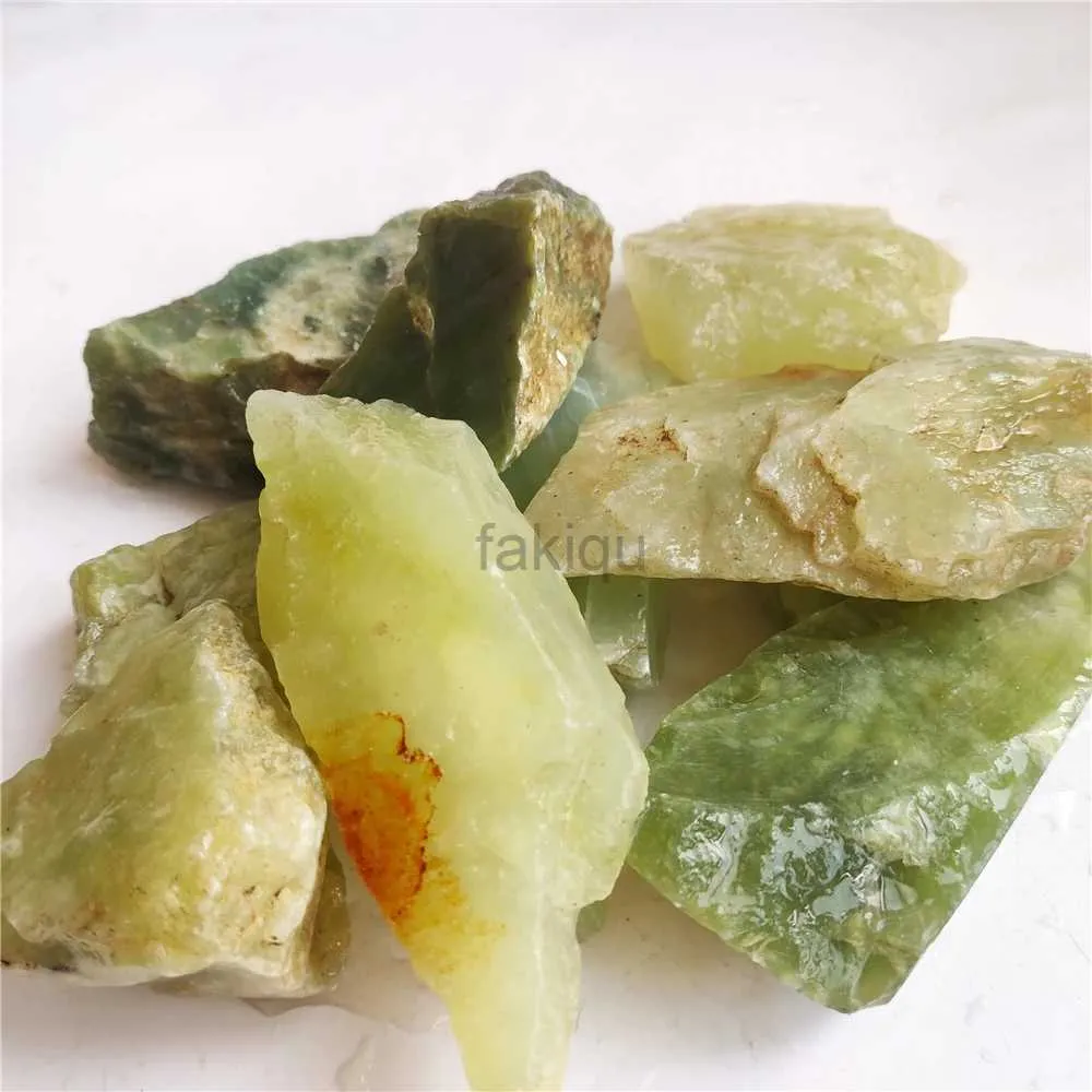 Massage Stones Rocks China Xiuyan Jade Green Serpentine per gioielli intagliati a mano Materie prime Pietre decorative per la casa per preparare il ciondolo 240403