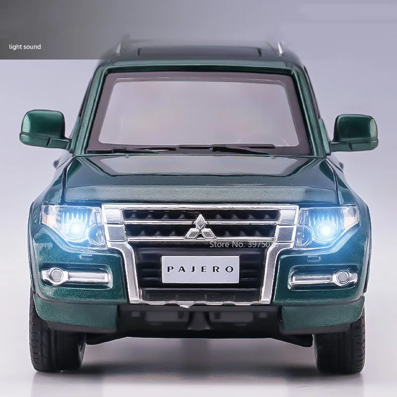 DHgate.com:1:32 Mitsubishi Pajero SUV Toy: Alloy Die-Cast