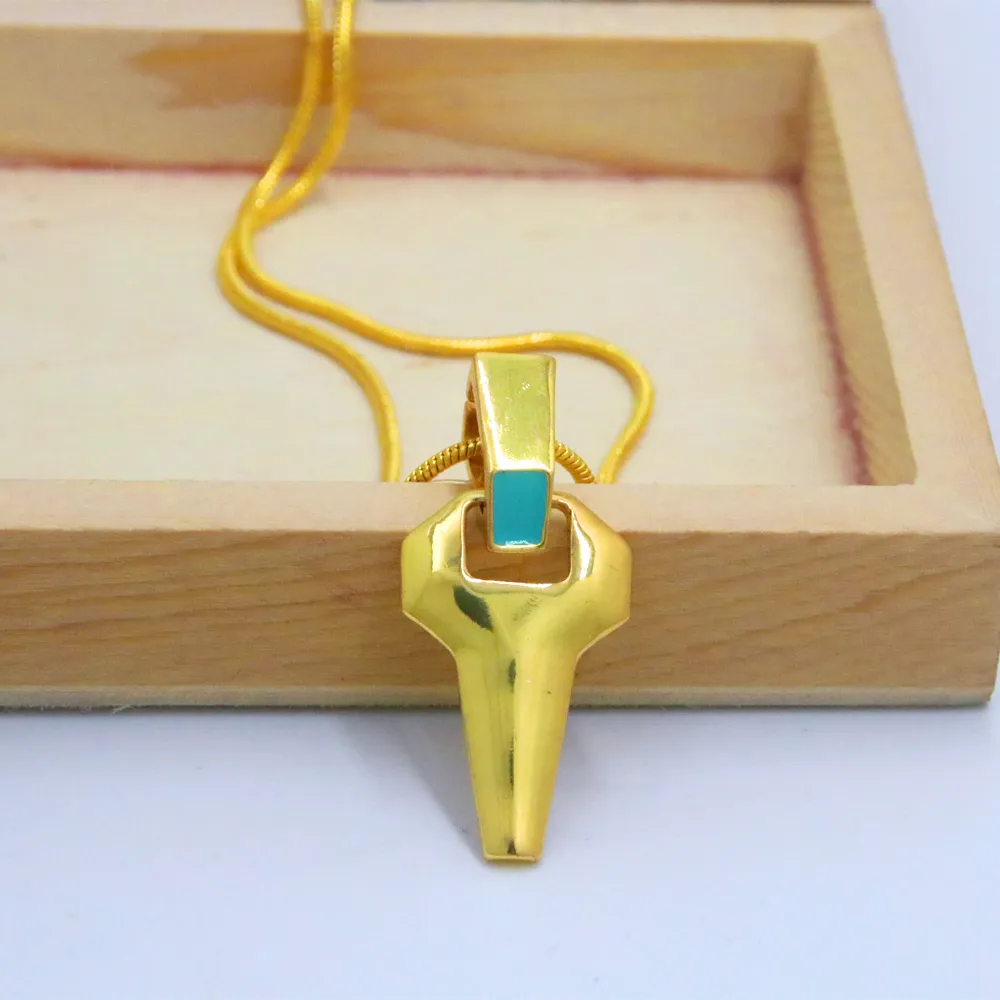 JUSONGKWCP Cyberpink Runners Cross Collier, Cross Logo