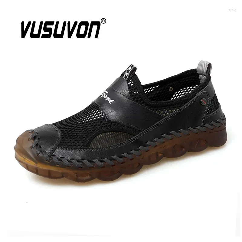 Chaussures décontractées Men Généhes Sandales en cuir de plage Spring Summer Croche Slipper Vintage Classic Male Black Fashion Rubber Logs