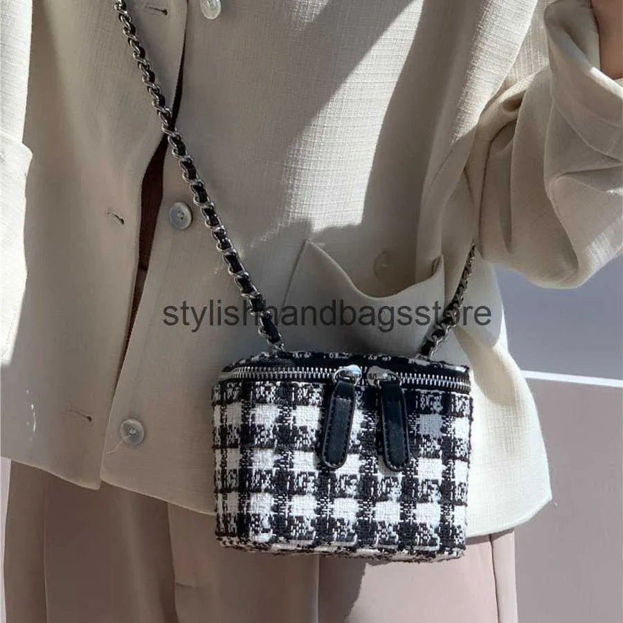 Cross Body Spring Mini pudełko usta czerwona koperta Koreańska moda podwójne zamek błyskawiczny pojedyncze ramię w torbie szachowniczym Mały łańcuch zapachowy dla kobiet H240403