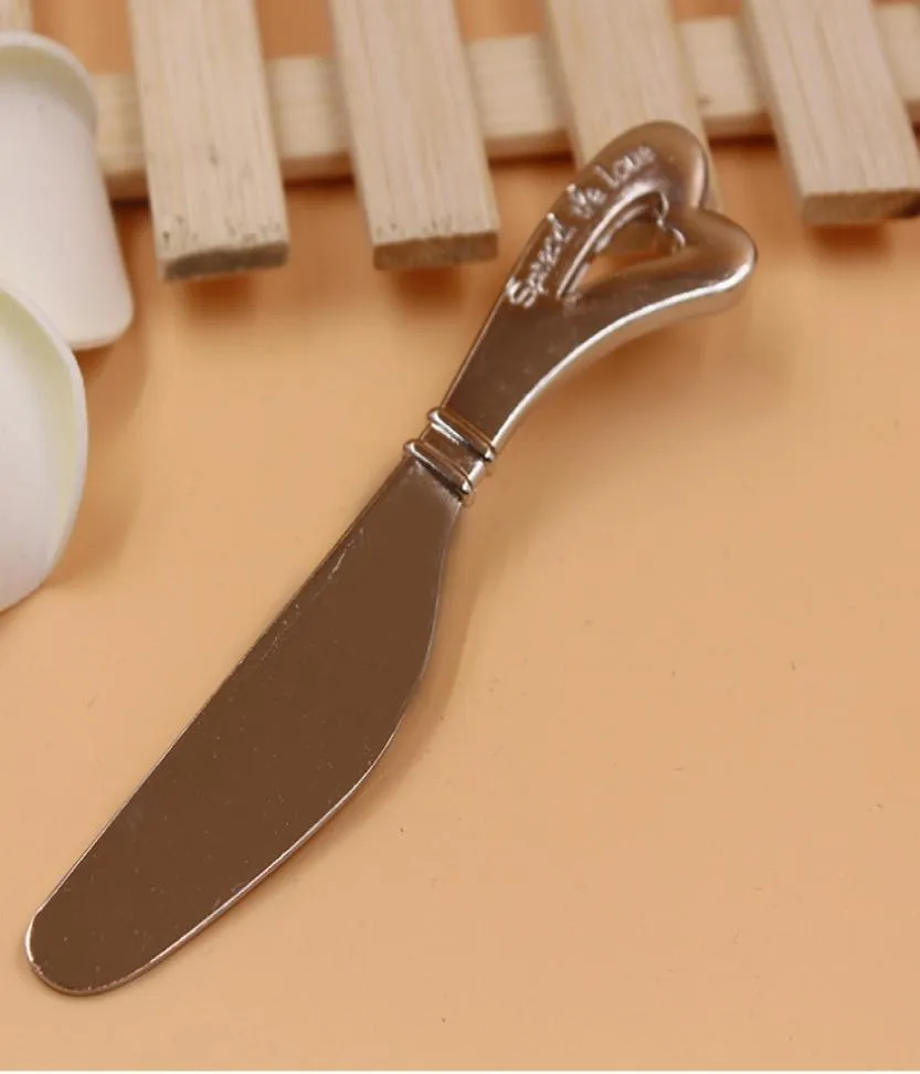 Sprid den kärlekshjärtformade hjärtformhandtaget Spridare Spridare Butter Knivar Kniv Bröllopspresent gynnar WEN50996141613