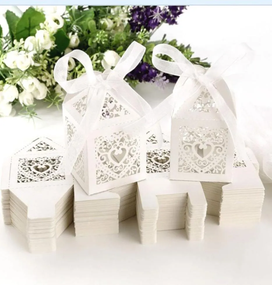 Love Heart Laser Cut Candy Favor Holders Gift Boxes Chocolate Present Bridal Birthday Bomboniere box with Ribbons country wedding 9731291