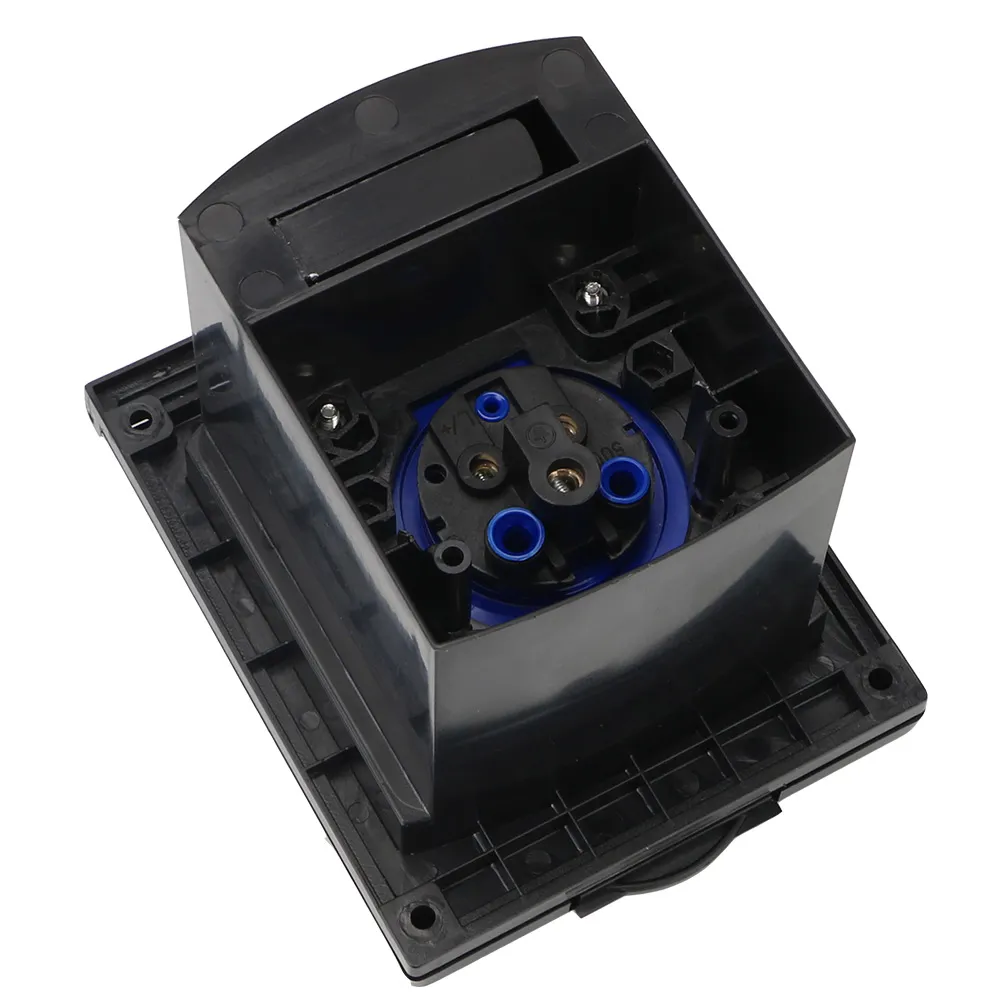 External Flush Hook Up Plug Socket With Waterproof Cover 220V-240V 16A ...