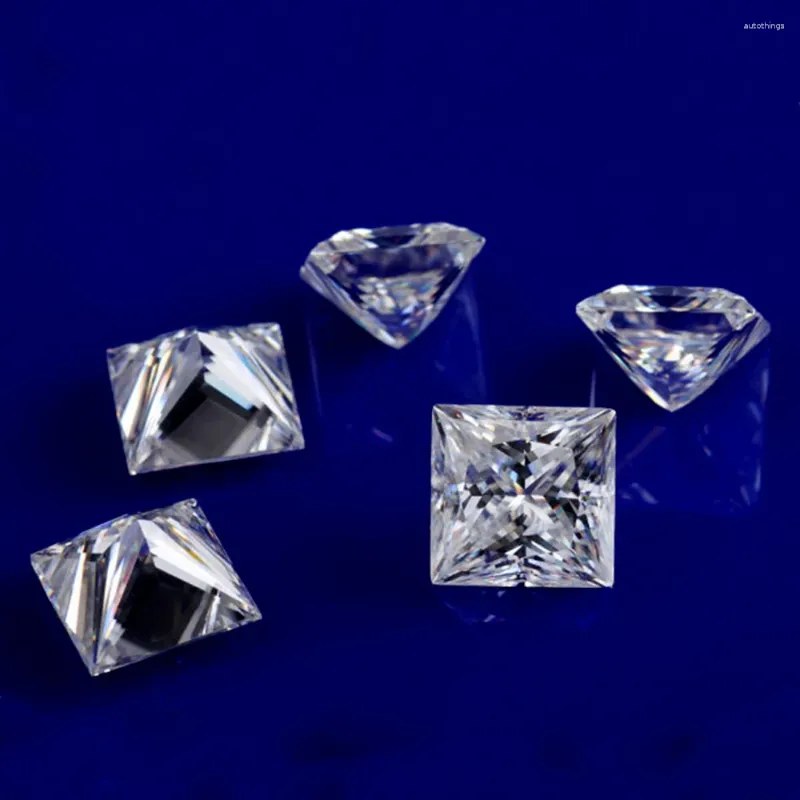 Diamanti sciolti taglio quadrato di alto grado 8 mm graf moissanite diamon eccellente buon fuoco di colore bianco in pietra sintetica per gioielli 1pc