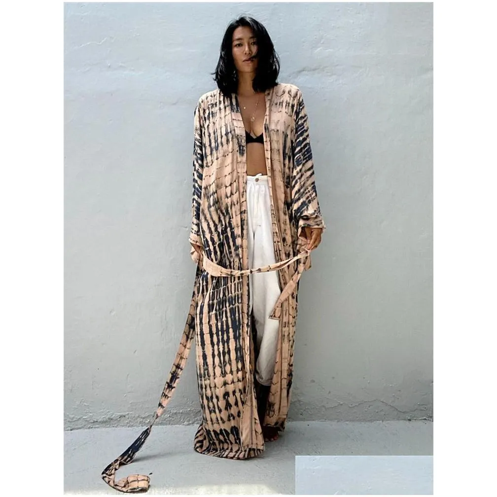 Basic Casual Dresses Blue Retro Printed Dress Long Sleeve Self Belted Plus Size Bohemian Kimono Women Street Wear Maxi N1228 Drop Deli Dh9N6