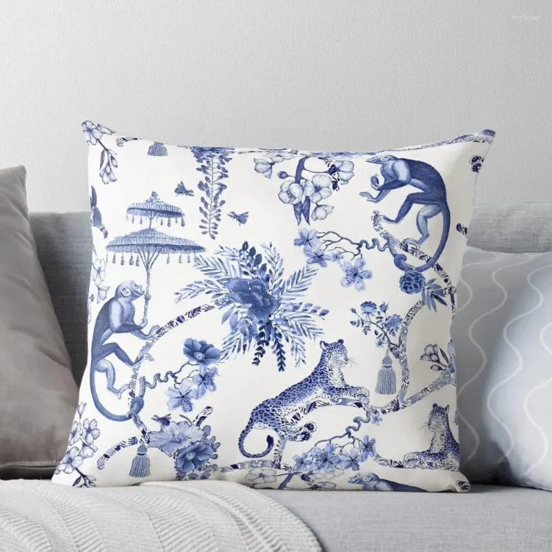 Pillow Playful Menagerie Blue And White Chinoiseire Pattern Throw Cover Set Decorative S For Luxury Sofa