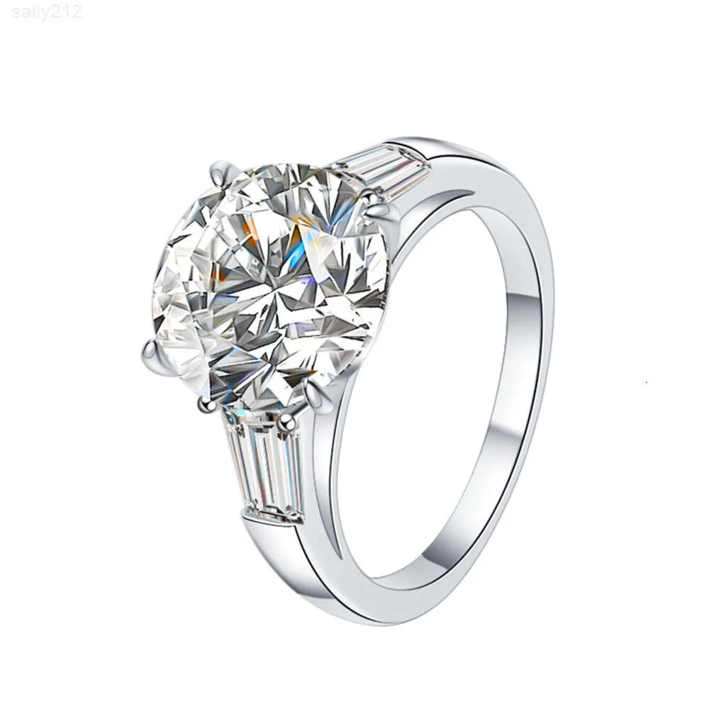 Anello di pietra Mosang color d-uovo di uovo di uova uovo femminile S 925 Sterling Silver Size Border Border Wedding Gioielli