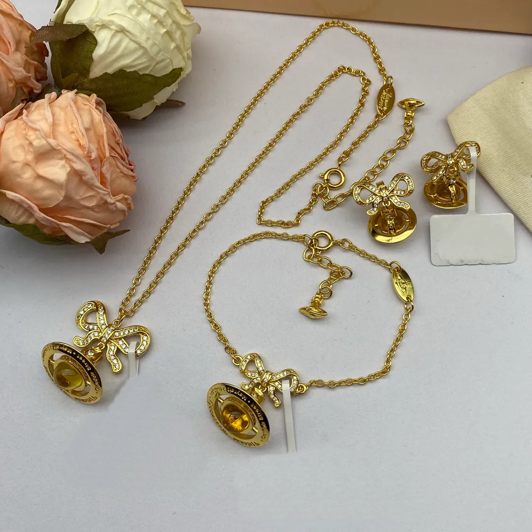 Neue gebrochene Perlen Halskette Saturn Planet Liebe Bogenstift Anhänger Frauen Schlüsselbein Kette Diamanten Perlen Halsketten Designer Schmuck N0223