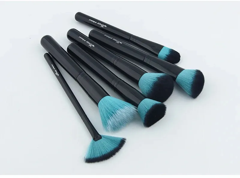 makeup brushes (6)