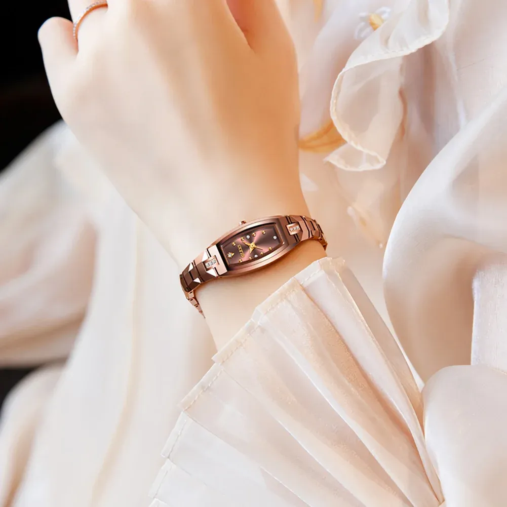 Montre-bracelet Femme CF Design Geneves - Dorée - Élégante - Quartz - Neuf Sans étiquette