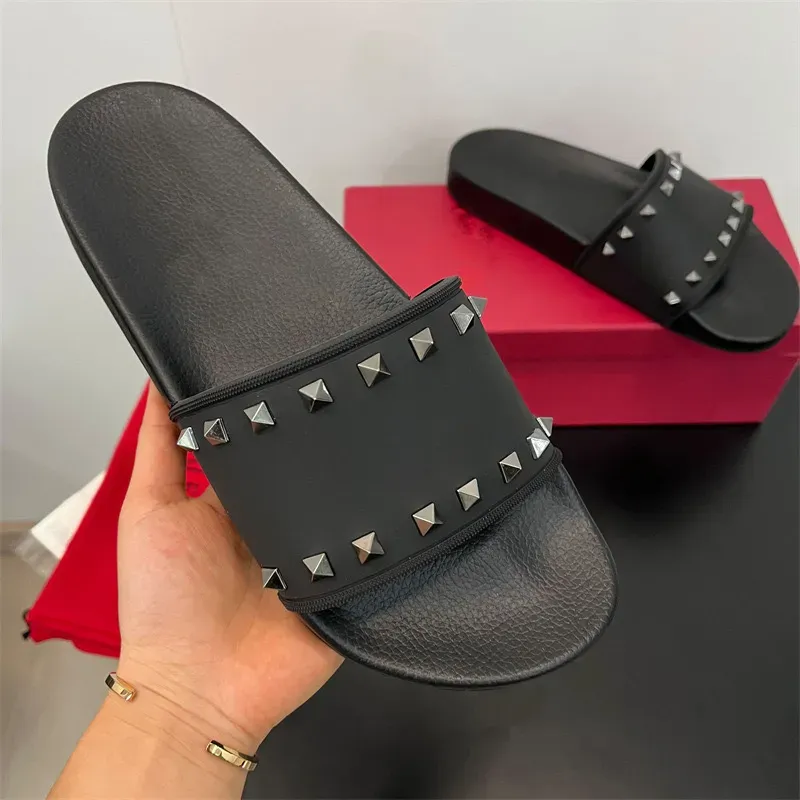 Luxury Designer Slides & Sandals - Unisex V-Logo Tazz Style