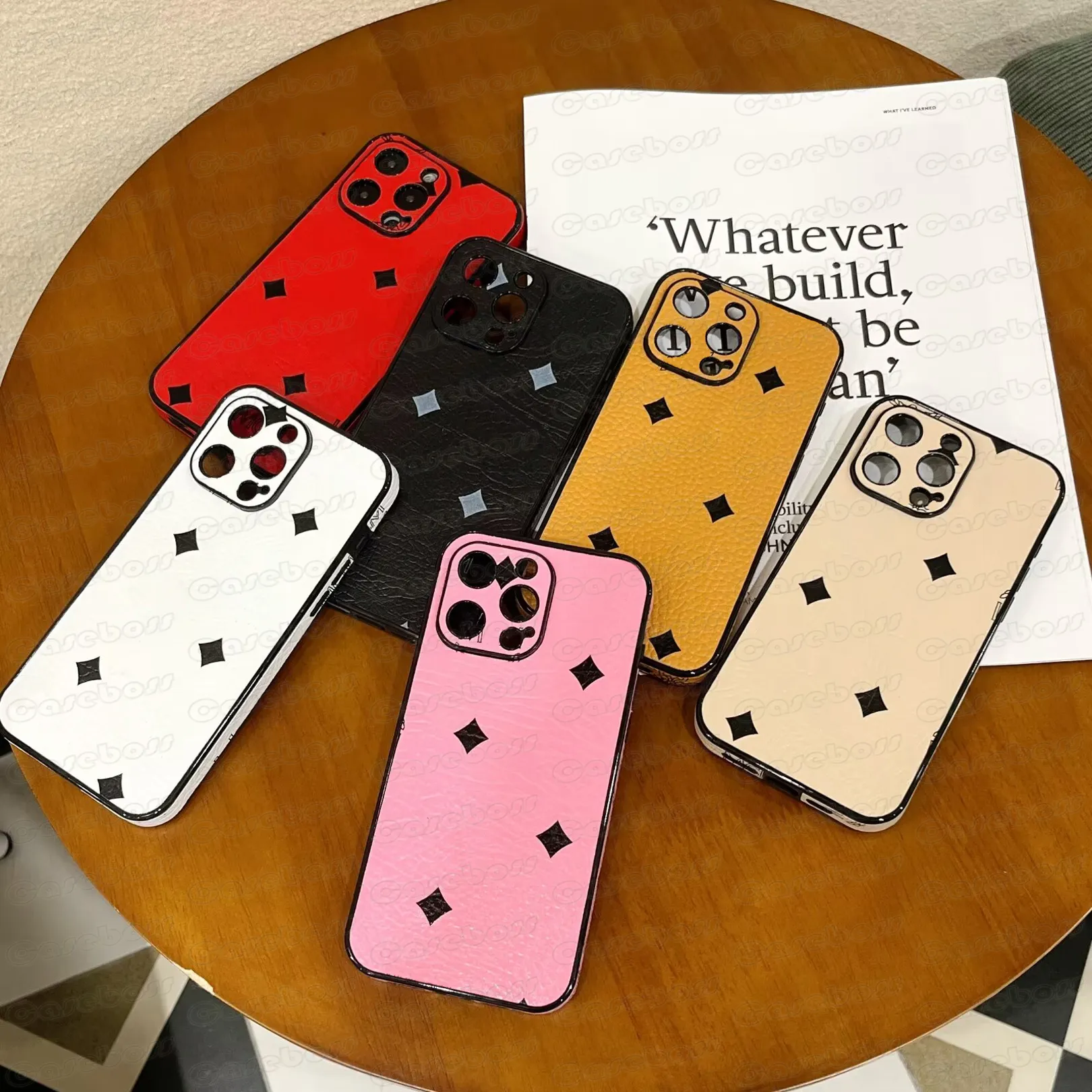 Capa de telefone de couro completo com impressão clássica para iPhone 15 14 Plus 13 12 Pro Max 11 TPU Capa traseira anti-choque Vogue Letter Camera Protection Coque iPhone15pro 14promax