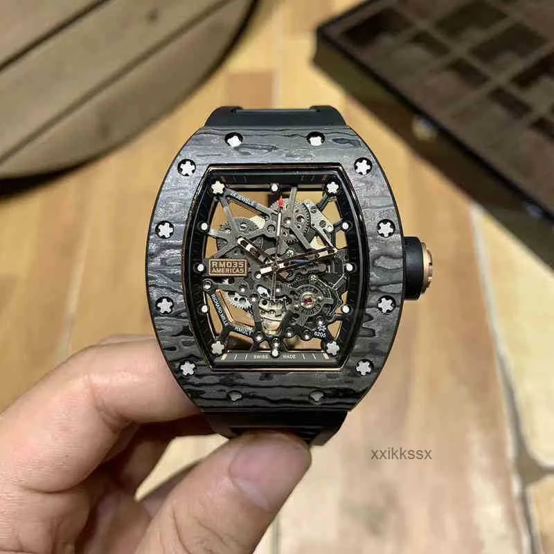 豪華なデザイナーメンズ41mmメカニカルオートマチックムーブメントウォッチリチャルMサファイアウォータープルーフグライドバックルファッション腕時計UHL9を見る