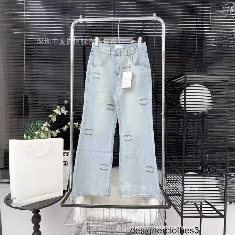 Designer South Oil High -End Women's Wear 2024 Springsummer Nuovo scintillante Stampa scintillante Diamond Diamond Diamuta Micro jeans rullo U0yf