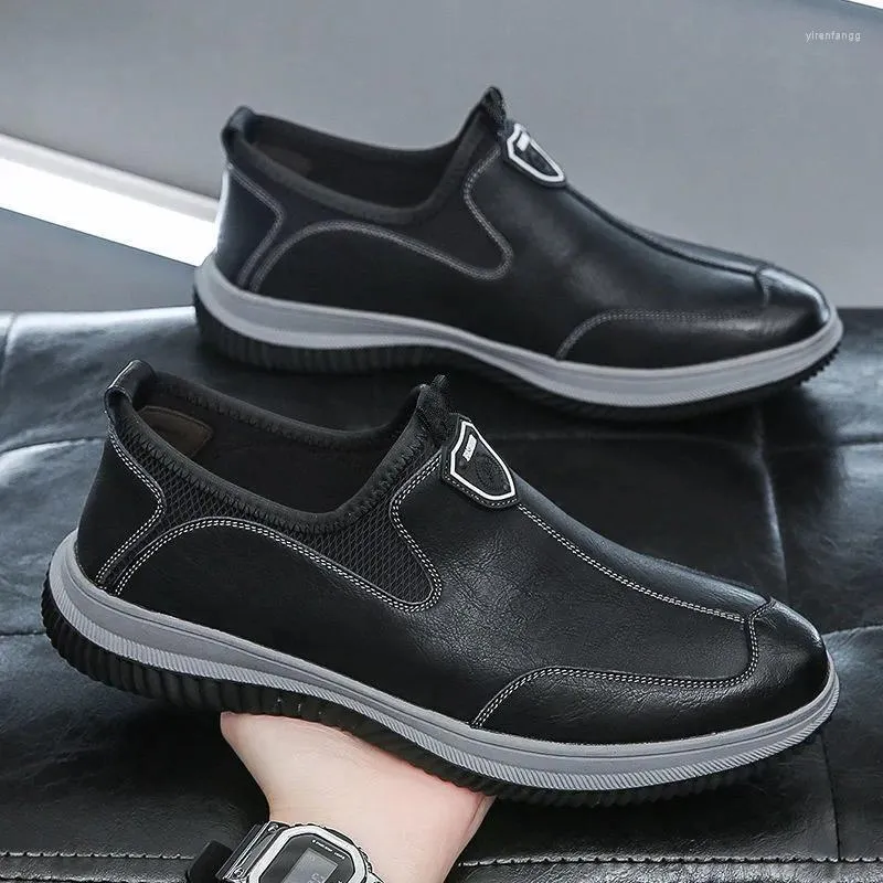 Casual Schuhe Größe 39-44 gehobene Männer Mode-Leder für Frühling Herbst Herren flacher Fahren Turnschuhe