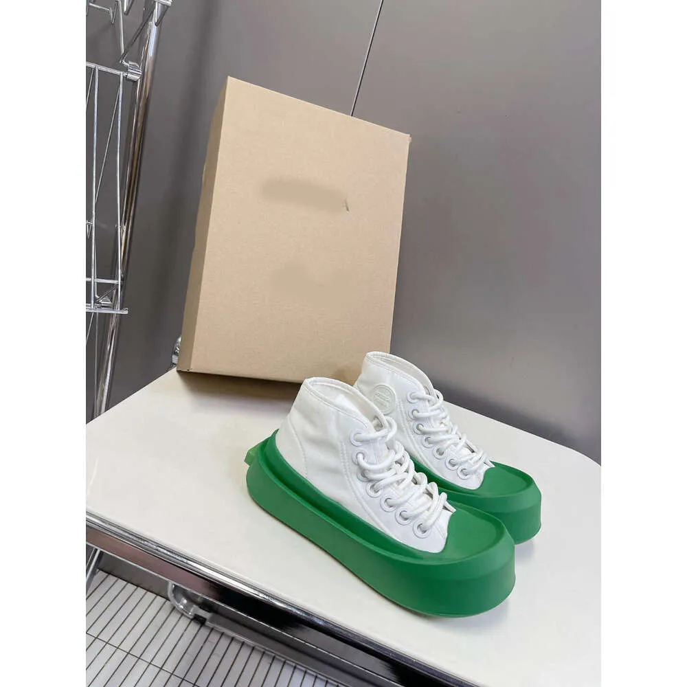 Chaussures en toile à haut haut haut, semelles épaisses, couleur correspondante blanche et verte, orteil rond avec cravate avant, chaussures polyvalentes de Mary Jane Jane