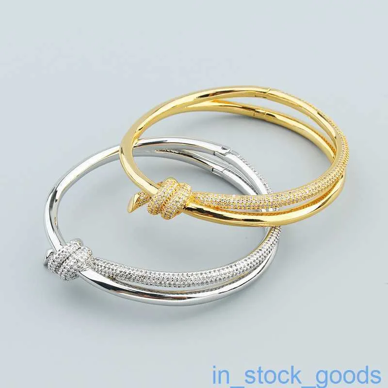 Bracelets féminins haut de gamme 1to1 de la marque Brand haut de gamme