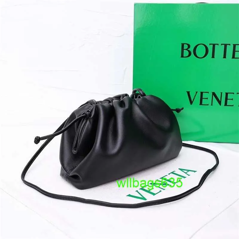 Bolsa bolsas de pano bottegveneta confiável saco de luxo couro 2024 verão novo tecido saco de nuvem de padrões simples é pequeno leve e tem logotipo hb7zsx