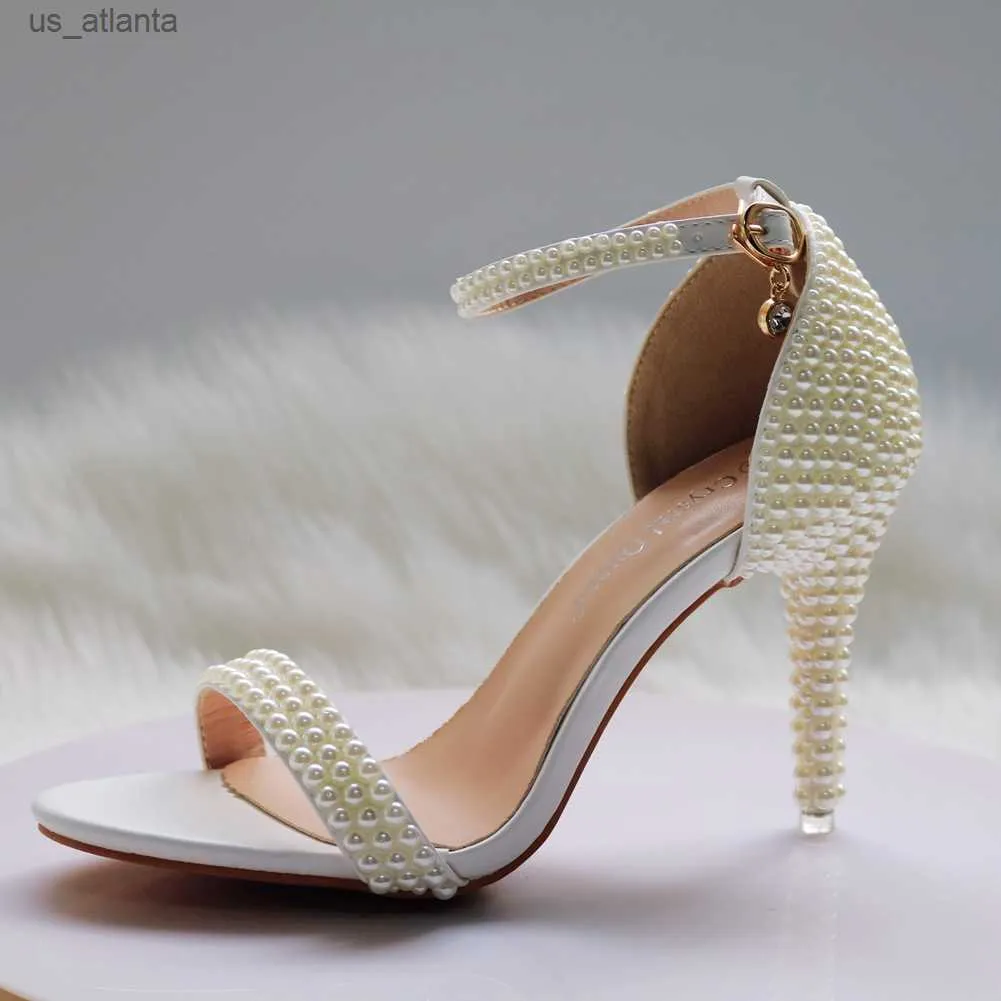 Chaussures habillées Sandales Sandales Femmes Perle Décoration Boucle Boucle de boucle 9,5 cm Couvre-talons Bridesmaid White Stiletto H240403JXID