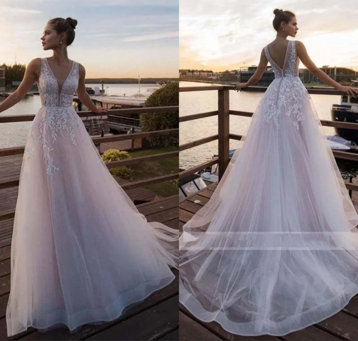 Light Pink Princess Beach A Line Wedding Dress Sleeveless V Neck Appliqued Bride Dress Tulle Boho Wedding Gowns8832300