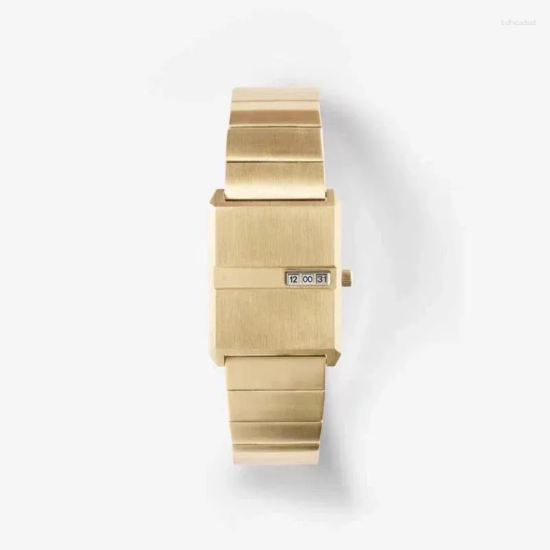 Wristwatches Neutral Square Large Dial Retro Fashion Watch For Women Simple And Luxurious Personalized Design Waterproof