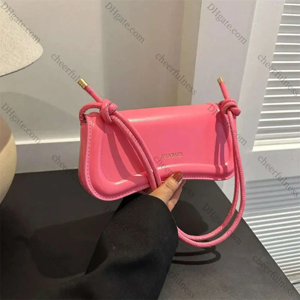 Sacs à bandoulière d'épaule pour femmes Pu en cuir Sacs sous les bras de couleur Couleur continue petits sacs à main haut de gamme sacs à main quotidiens 1A