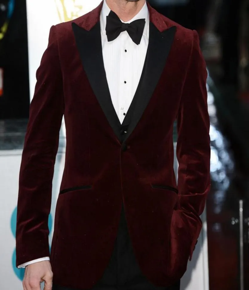 Burgundy Velvet Groom Tuxedos for Wedding Wear Three Piece Black Peaked Lapel One Button Business Prom Men Suits Jacket Black Vest9342568