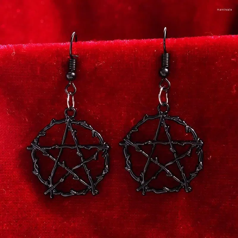 Boucles d'oreilles en peluche gothique pentagone épines métalliques en métal goutte d'oreille de boucle d'oreille harajuku unique Halloween à cinq points bijoux y2k cadeau 2024 Ins