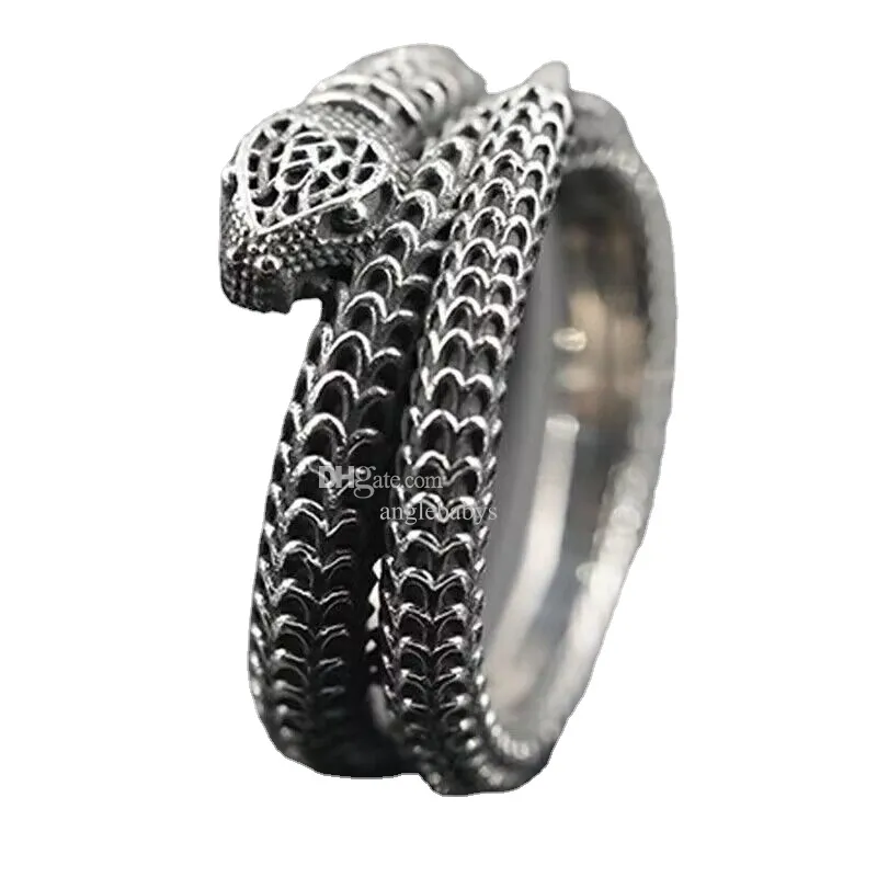 Hög lyxpolerad klassisk designer Women Lover Rings Band Rostfritt stål Parring Fashion Design Kvinnesmycken grossist