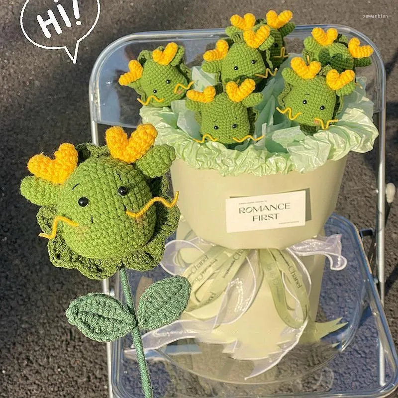 Decorative Flowers Hand Knitted Graduation Flower Creative Dragon Year Artificial Decorations Handicraft Gift Birthday Present Valentine's