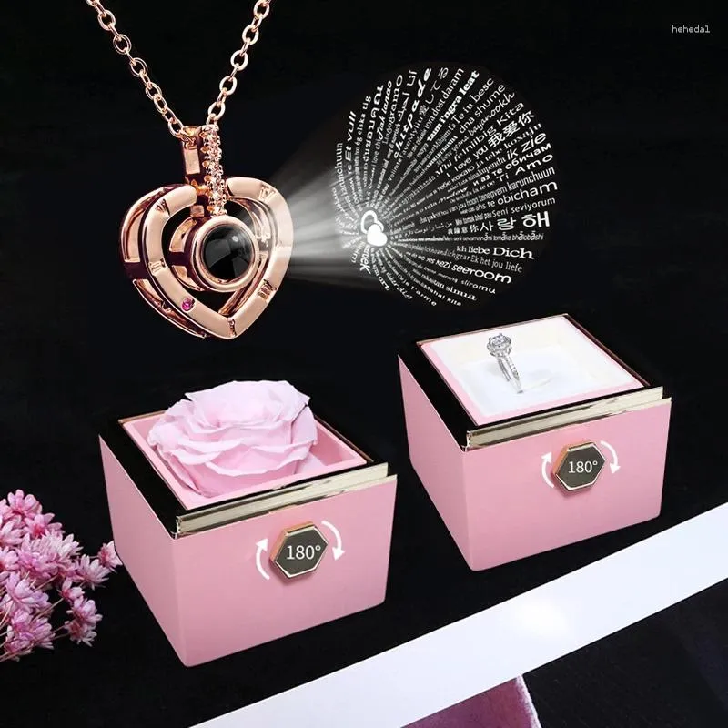 Подвесные ожерелья 100 языков я люблю тебя Проекционное ожерелье с вращающейся розовой подарочной коробкой 2024 Творчество дизайн романтические роскошные украшения