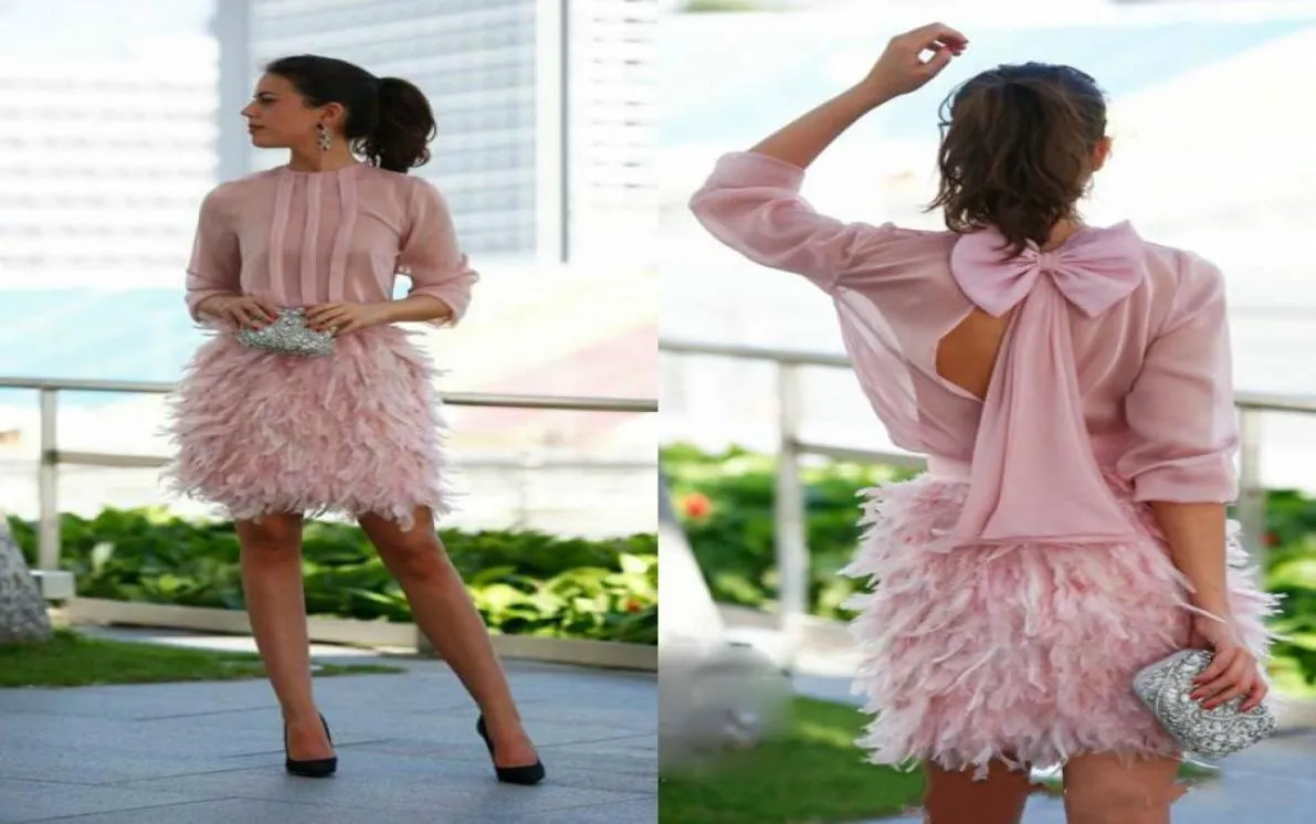 Luxury Feather Short Prom -klänningar rosa långa ärmar Öppna rygg med båge aftonklänningar Underbara cocktailfestklänningar för special O3914819