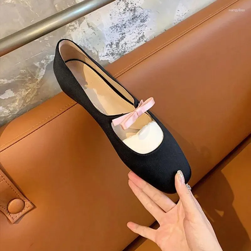 Casual Shoes Mary Janes Women Cute Ballet Flats Lolita Slip On Ballerina Fashion Ladies Dress Chaussure Femme Big Size 43 From 33 25 DHgate