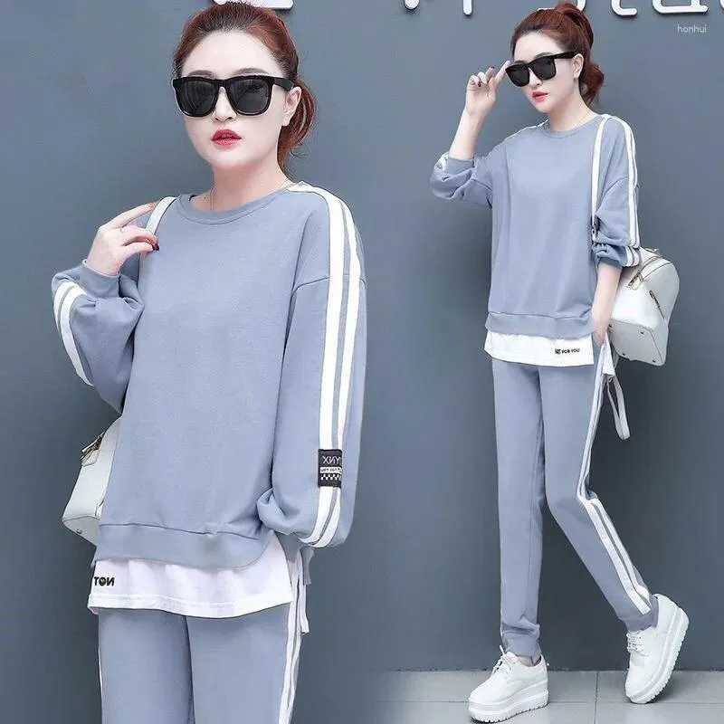 Kvinnors tvådelade byxor 2024 Causal Sweat Suit Spring Autumn Clothes Long Sleeve Crop Tops T-shirt och set för kvinnor