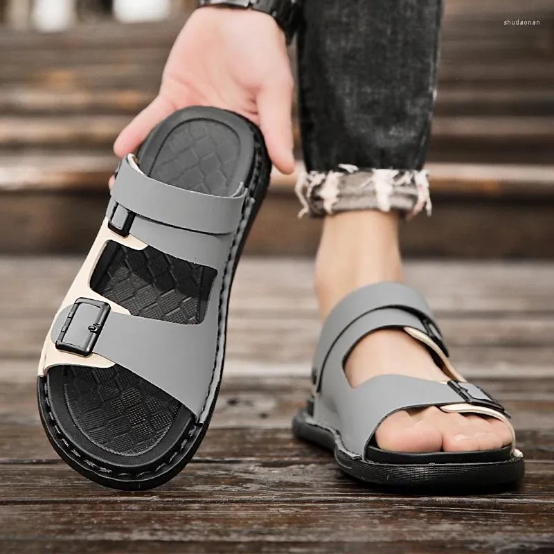 Slippers heren sandalen zomer niet-slip slijtage-resistente strandschoenen voor mannen sport buiten zachte zool open teen