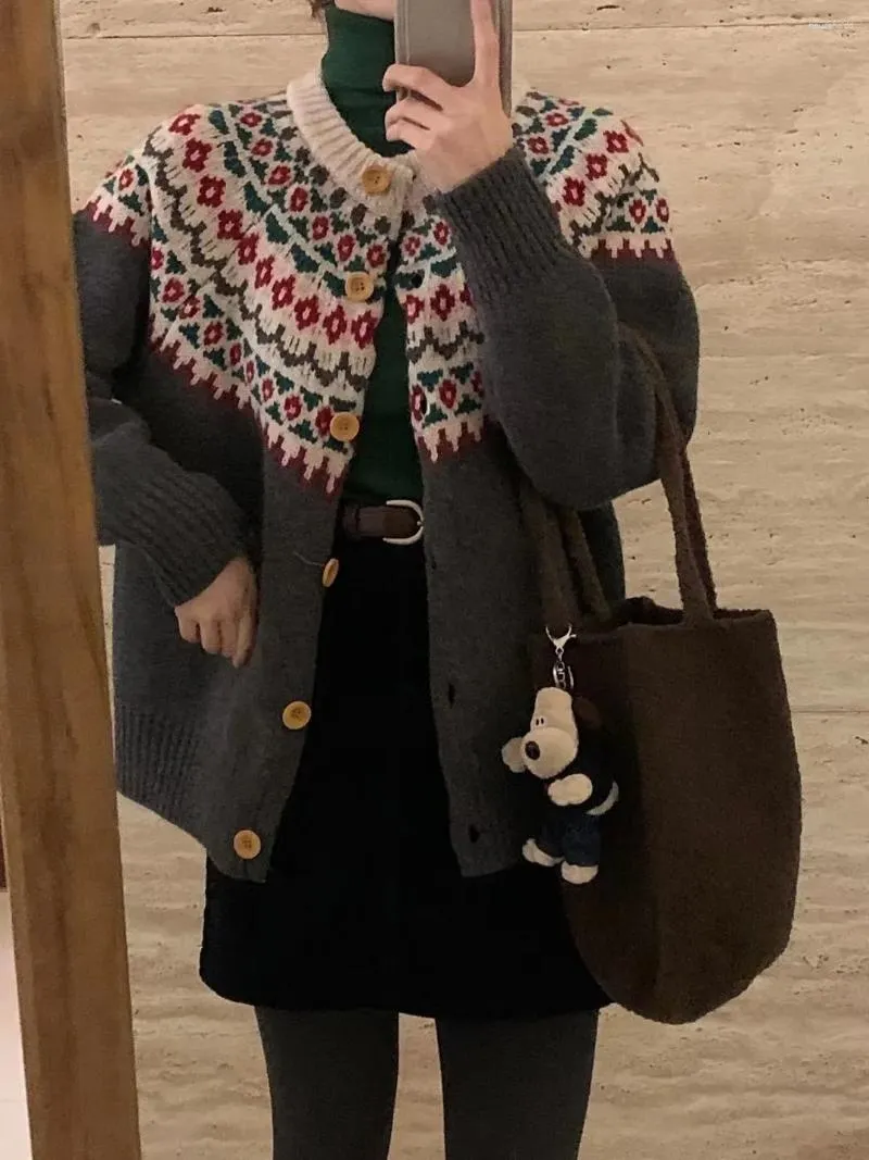 Kvinnors stickor Autumn Winter Jacket Vintage Ethnic Style Jacquard Knit Cardigan Fashion Geometric Single Row Button O-Neck tröja Coat