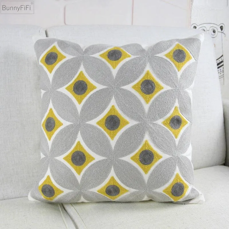 Oreiller toile à couverture jaune de broderie gris décorative Géométrique coton carré Home Broidered 45x45cm