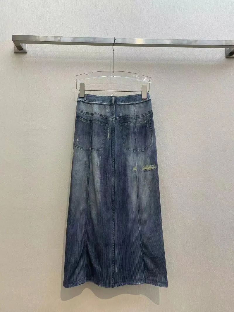 Saias no início da primavera Arrivai Salia feminina de jeans Fashion Slim Hole Splicing Comprimento médio estilo vintage x253387