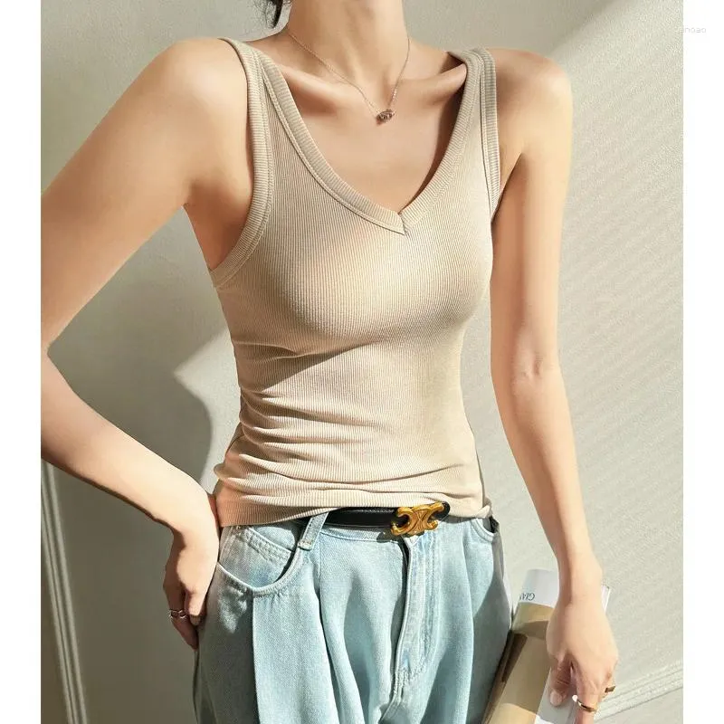 Tanks pour femmes Corée Camisole élégante Camisole sexy Sexy V-Neck Base Ribbed Base Tops Couleur Solide Chariot Slim Tricot à tricot C5732