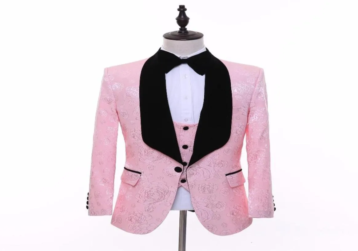 2018 Yepyeni Siyah Şal Kapan Damat Smokin Pembe Düğün Takımları Özel Çiçek Desen Man039s Parti Blazer Jacketpantsve9772456