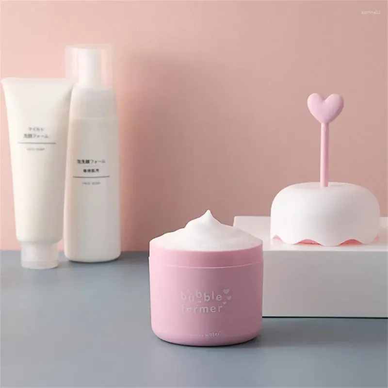 Bubbleur de distributeur de savon liquide Utiliser portable la machine à mousse de nettoyage pour le visage durable moderne minimaliste mignon haute qualité