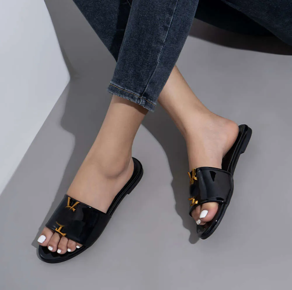 Sandalias de tobogán metálicas de lujo Tobas de diseñador Sluys para mujeres zapatillas de verano Summer Flip Flip Flip Slipper para mujeres con cajas 37-42 zapatos de moda 4636